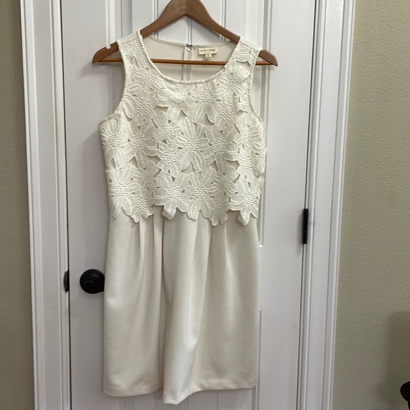 Maison Jules cream flower overlay dress.  M - Picture 4 of 9